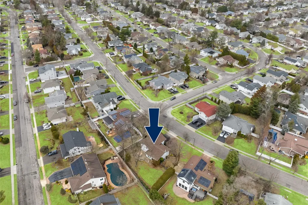 256 Forest Drive Jericho NY 11753