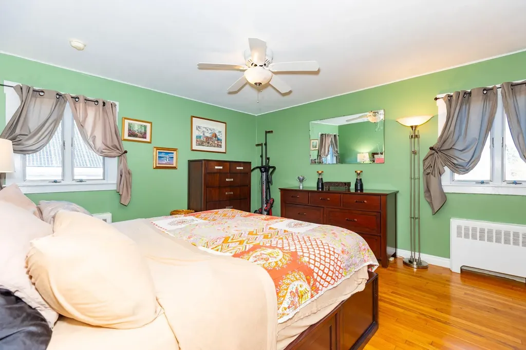 847 Aberdeen Road Bay Shore NY 11706