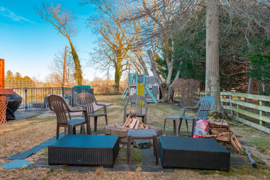 847 Aberdeen Road Bay Shore NY 11706