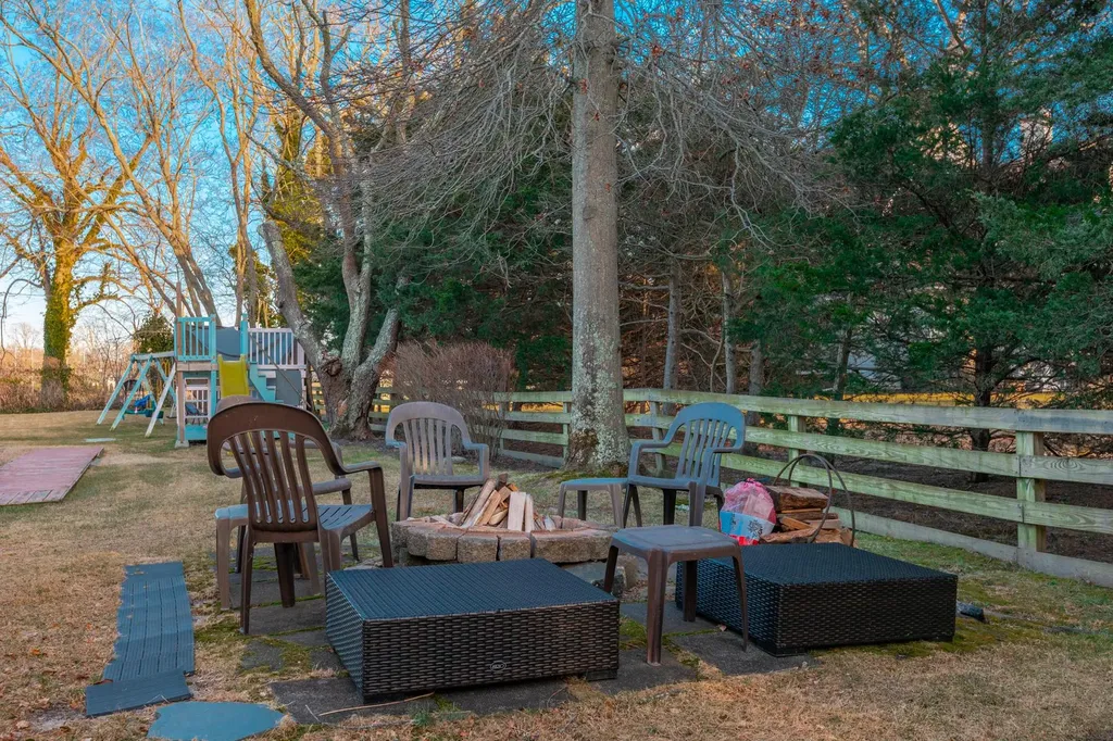 847 Aberdeen Road Bay Shore NY 11706