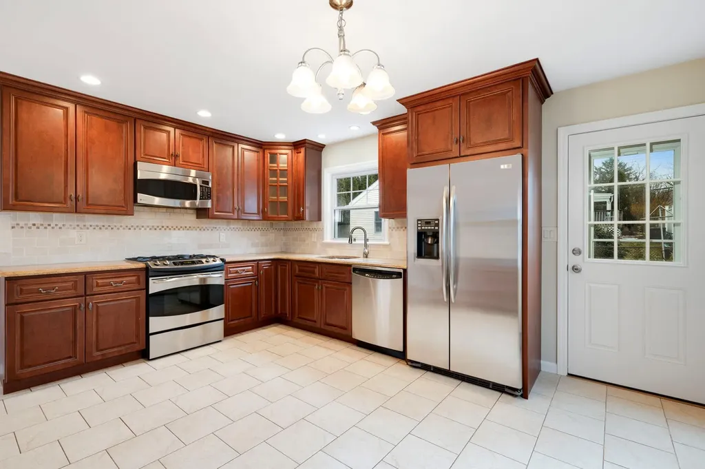 54 Hawthorne Street White Plains NY 10603