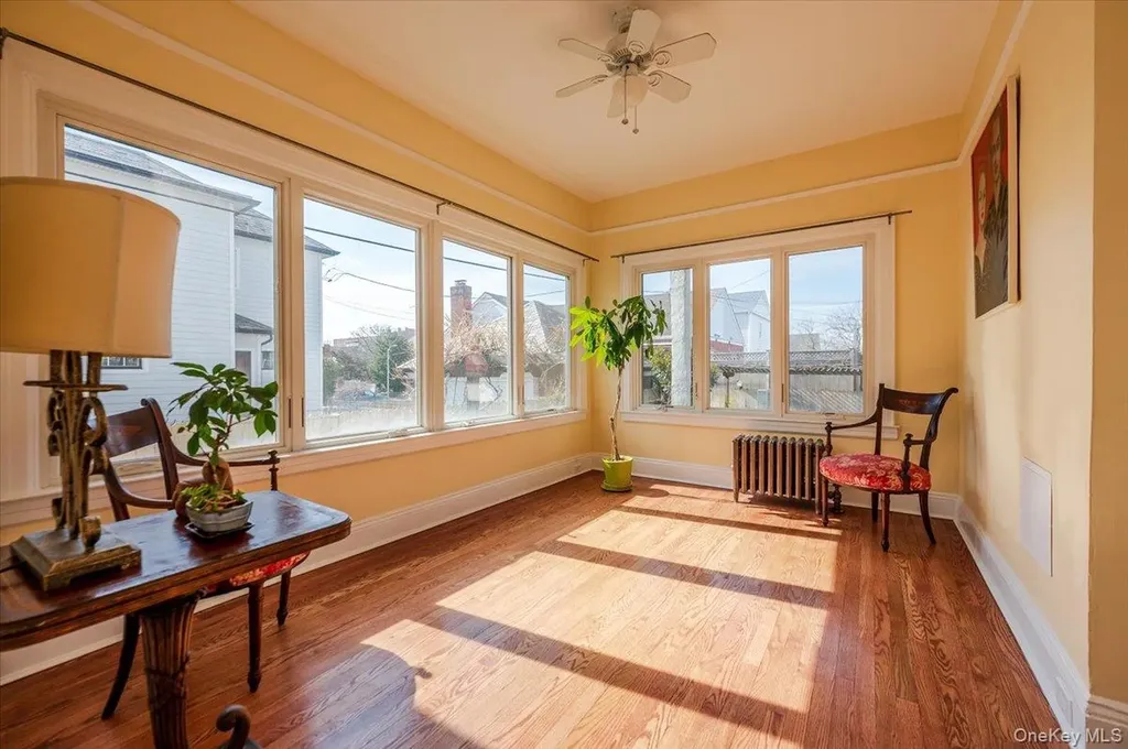 211 Laurelton Boulevard Long Beach NY 11561