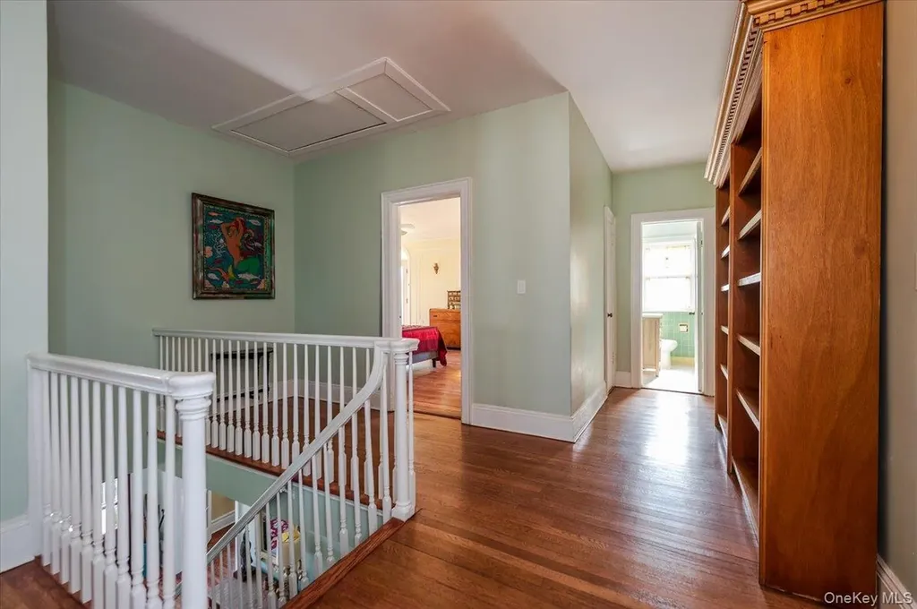 211 Laurelton Boulevard Long Beach NY 11561