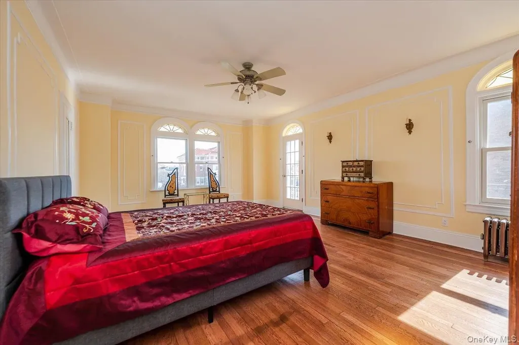 211 Laurelton Boulevard Long Beach NY 11561