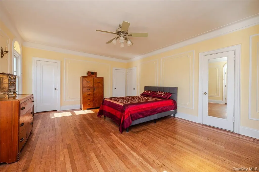 211 Laurelton Boulevard Long Beach NY 11561