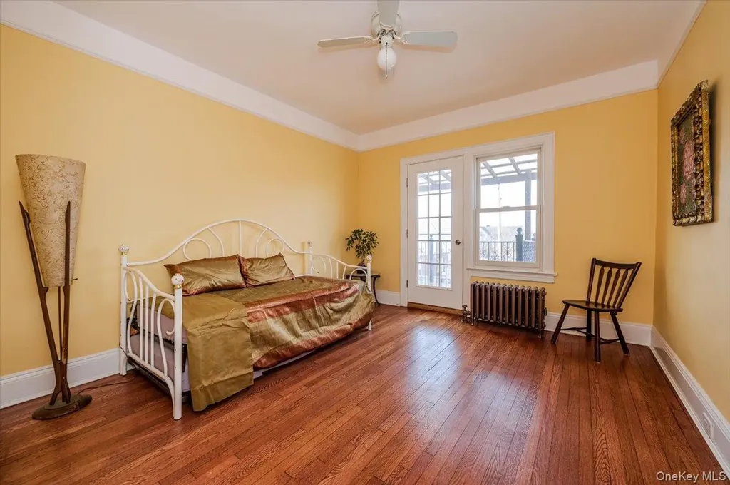 211 Laurelton Boulevard Long Beach NY 11561