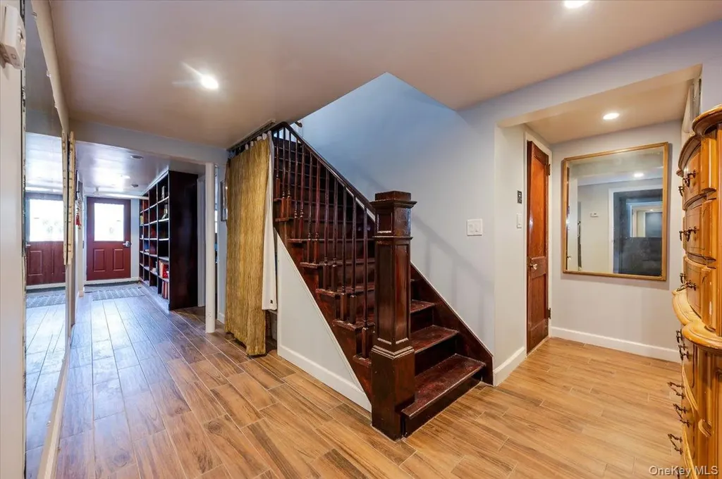 211 Laurelton Boulevard Long Beach NY 11561