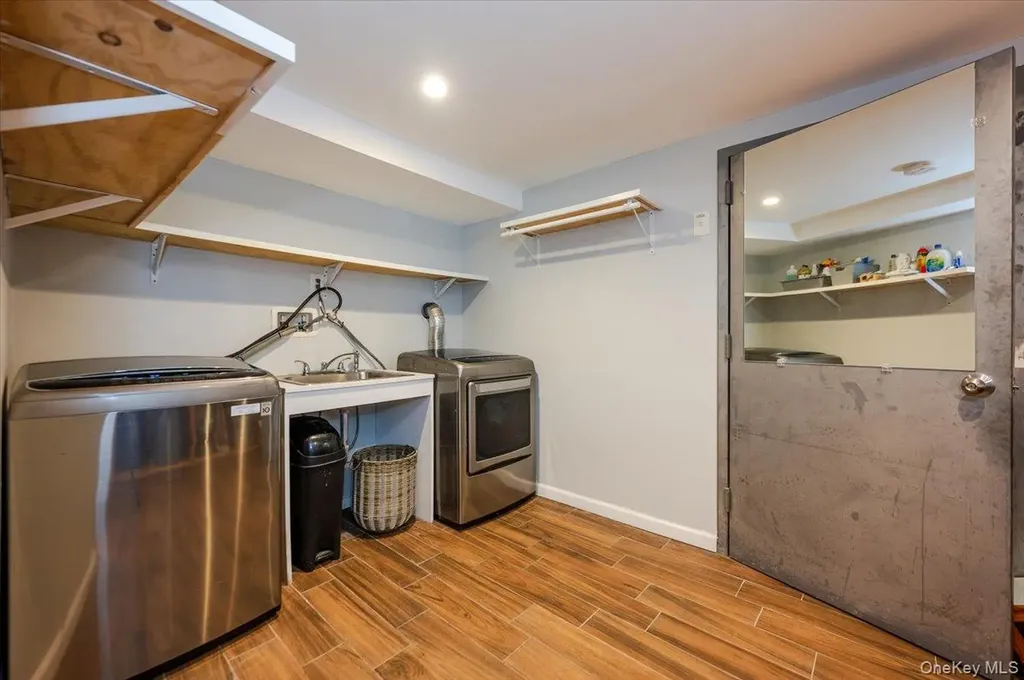 211 Laurelton Boulevard Long Beach NY 11561