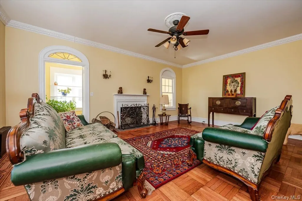 211 Laurelton Boulevard Long Beach NY 11561
