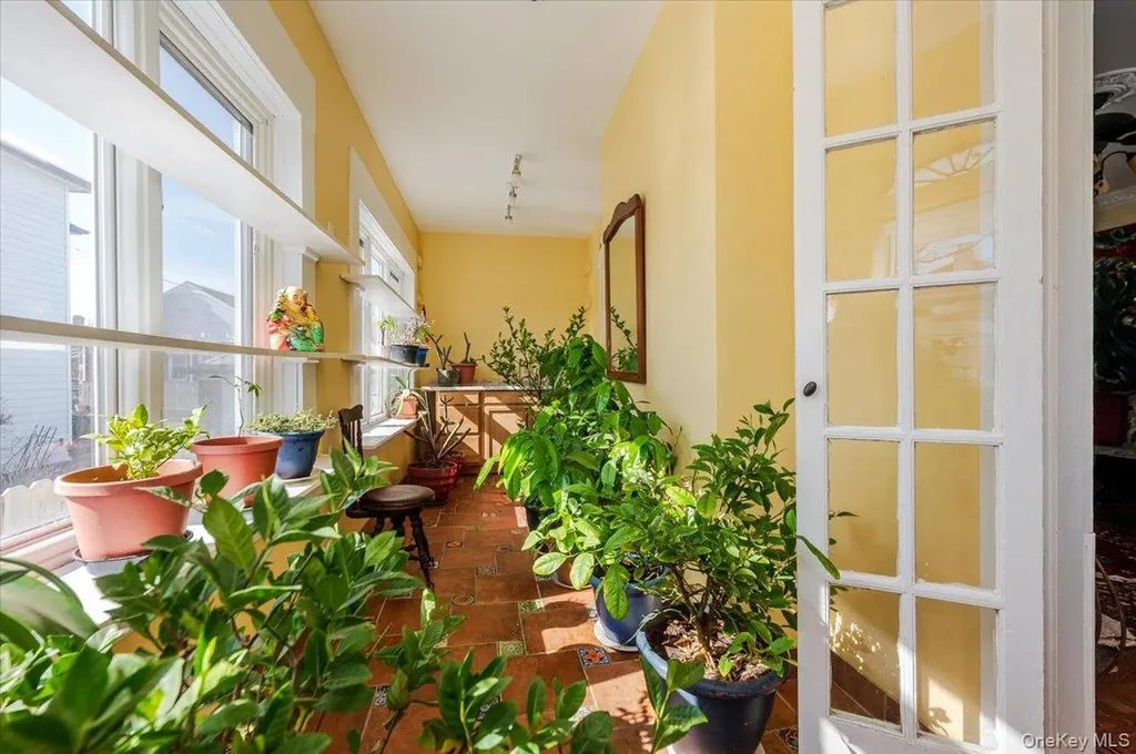 211 Laurelton Boulevard Long Beach NY 11561