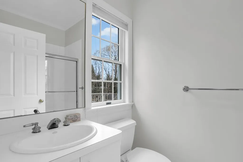 4 Morris Court Rye NY 10580