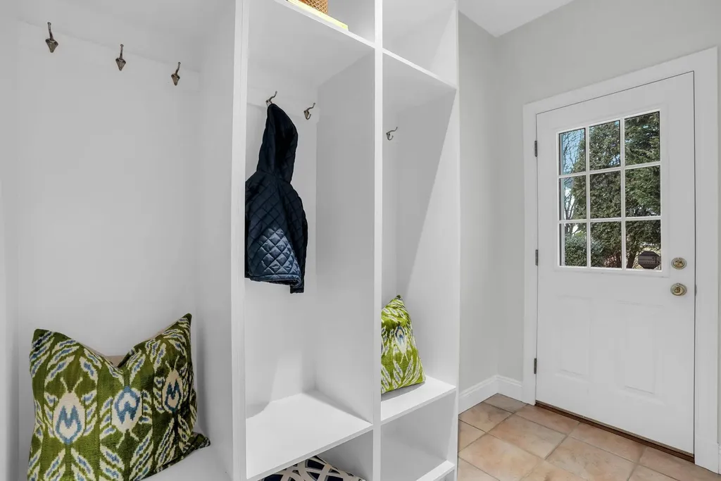 4 Morris Court Rye NY 10580