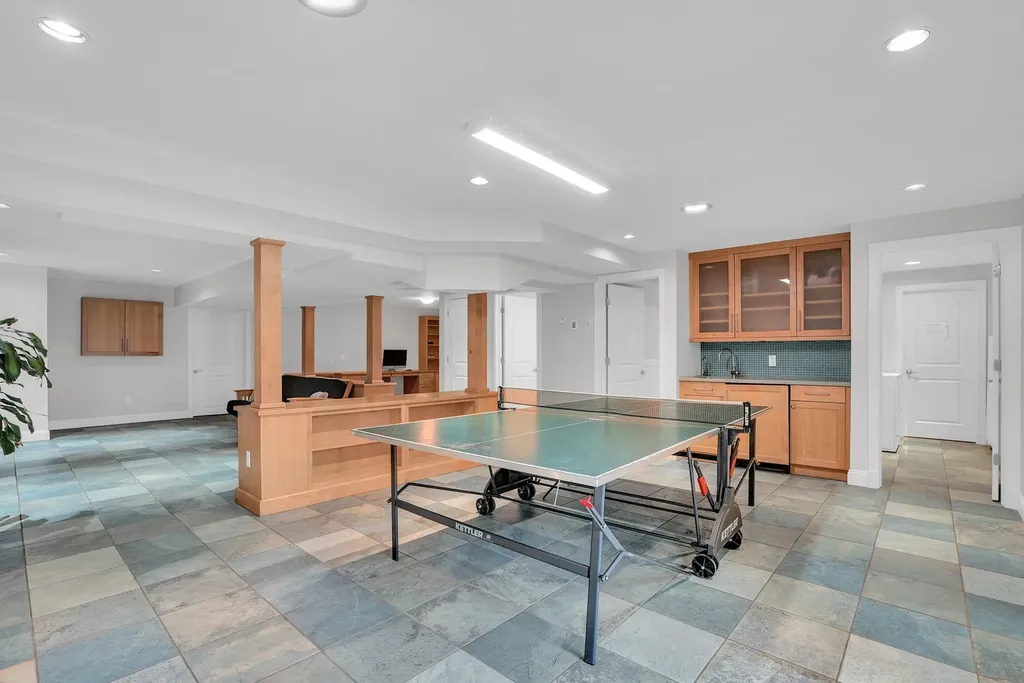 4 Morris Court Rye NY 10580