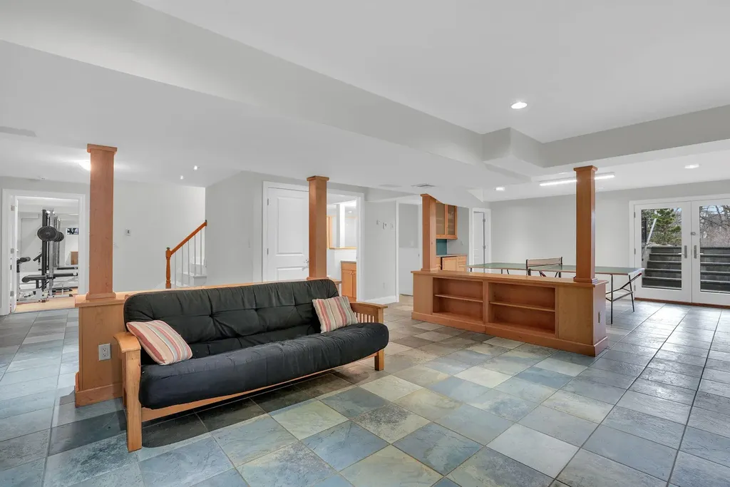 4 Morris Court Rye NY 10580