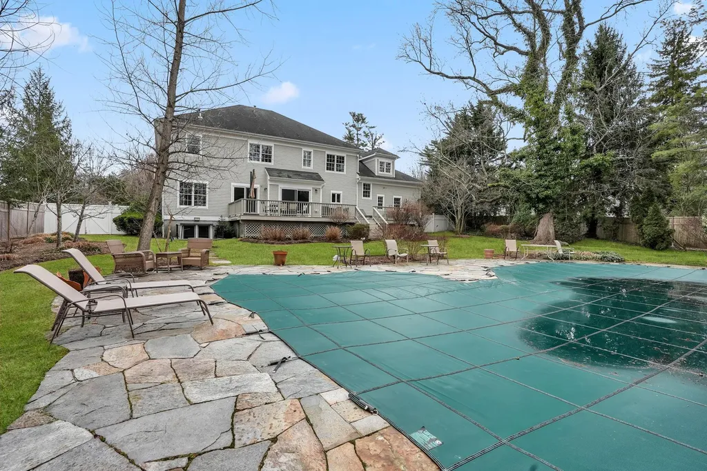 4 Morris Court Rye NY 10580
