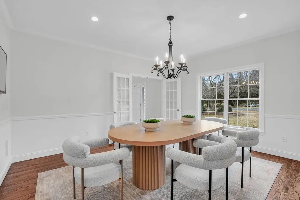 4 Morris Court Rye NY 10580