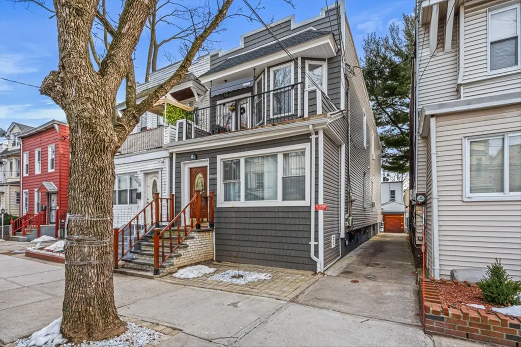 8060 88th Road Woodhaven NY 11421