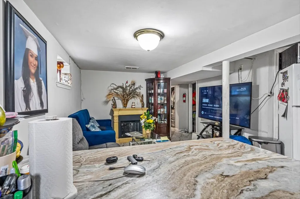 8060 88th Road Woodhaven NY 11421