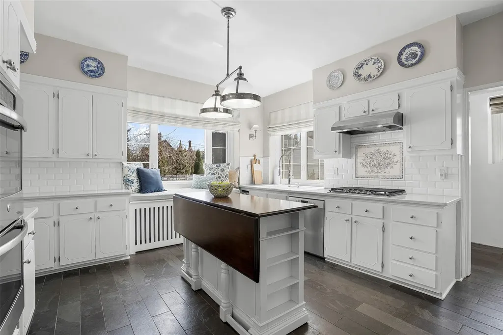 43 Cherry Avenue New Rochelle NY 10801