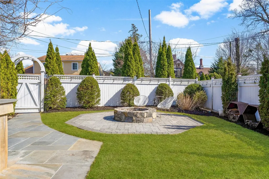 43 Cherry Avenue New Rochelle NY 10801