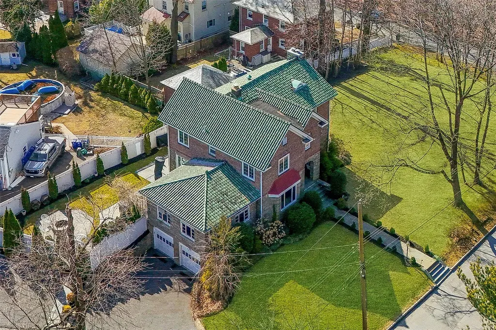 43 Cherry Avenue New Rochelle NY 10801