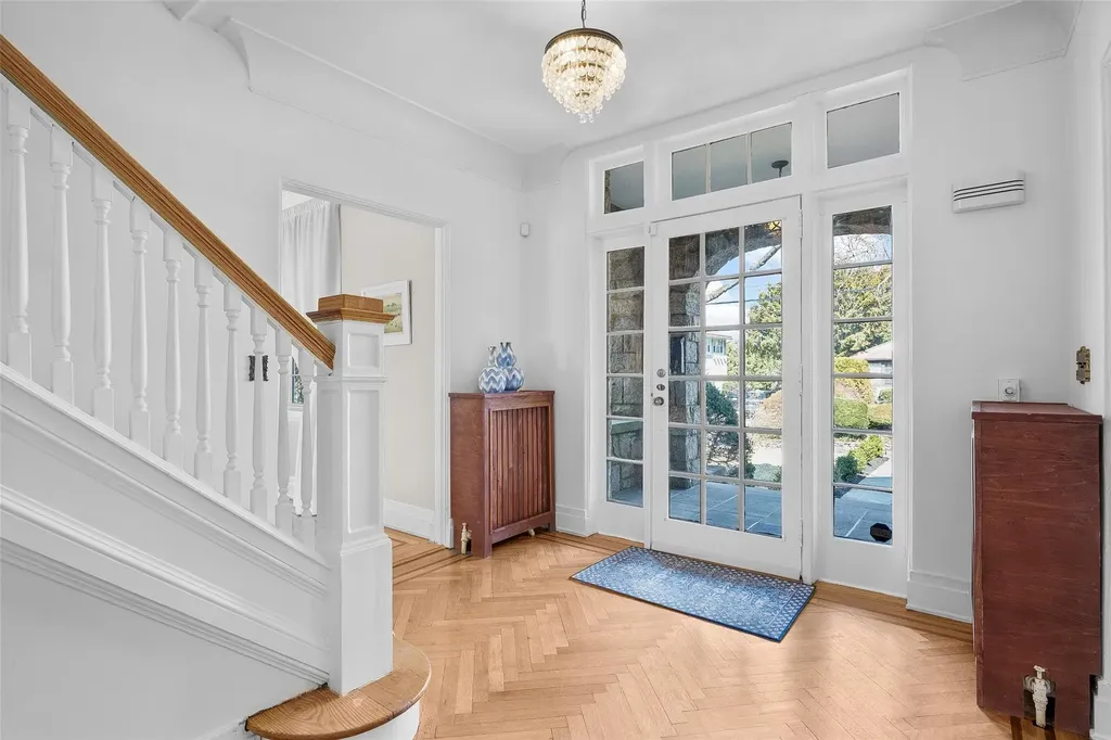 43 Cherry Avenue New Rochelle NY 10801
