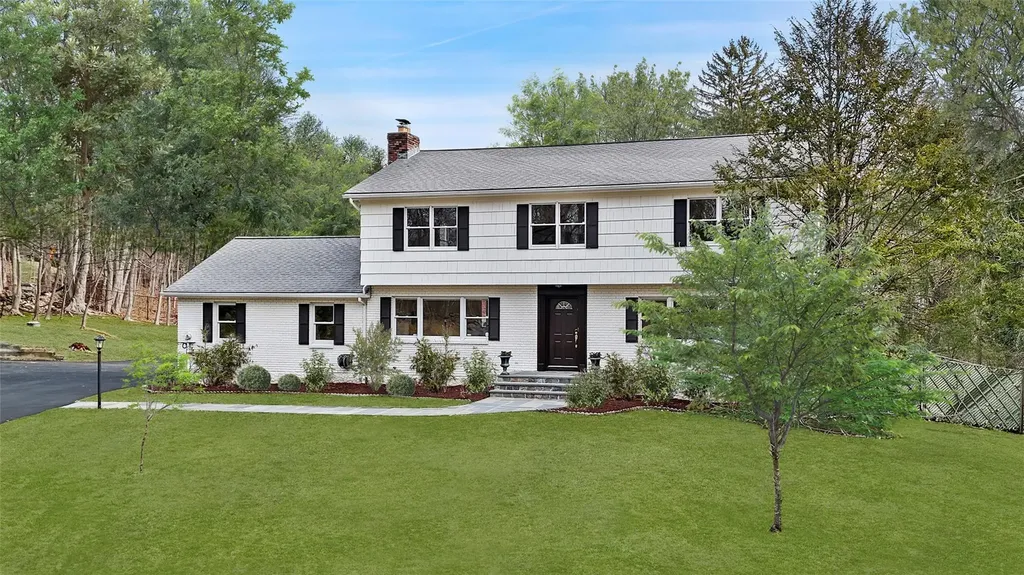 24 Sniffen Road Armonk NY 10504