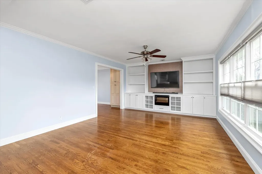 3427 5th Street Oceanside NY 11572