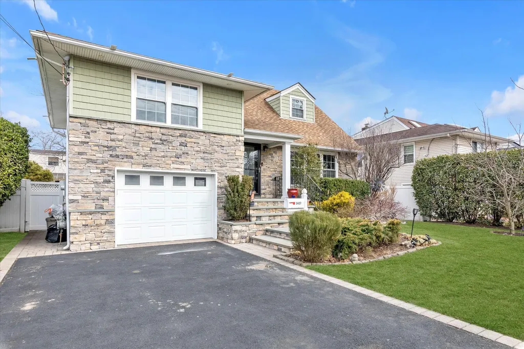 3427 5th Street Oceanside NY 11572