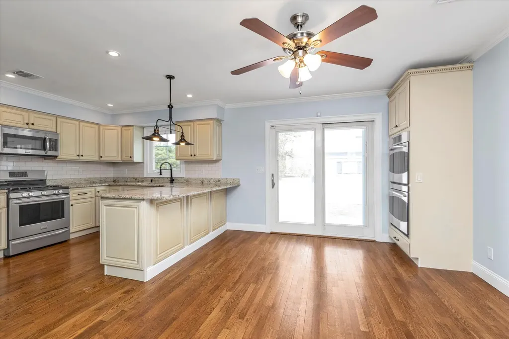 3427 5th Street Oceanside NY 11572