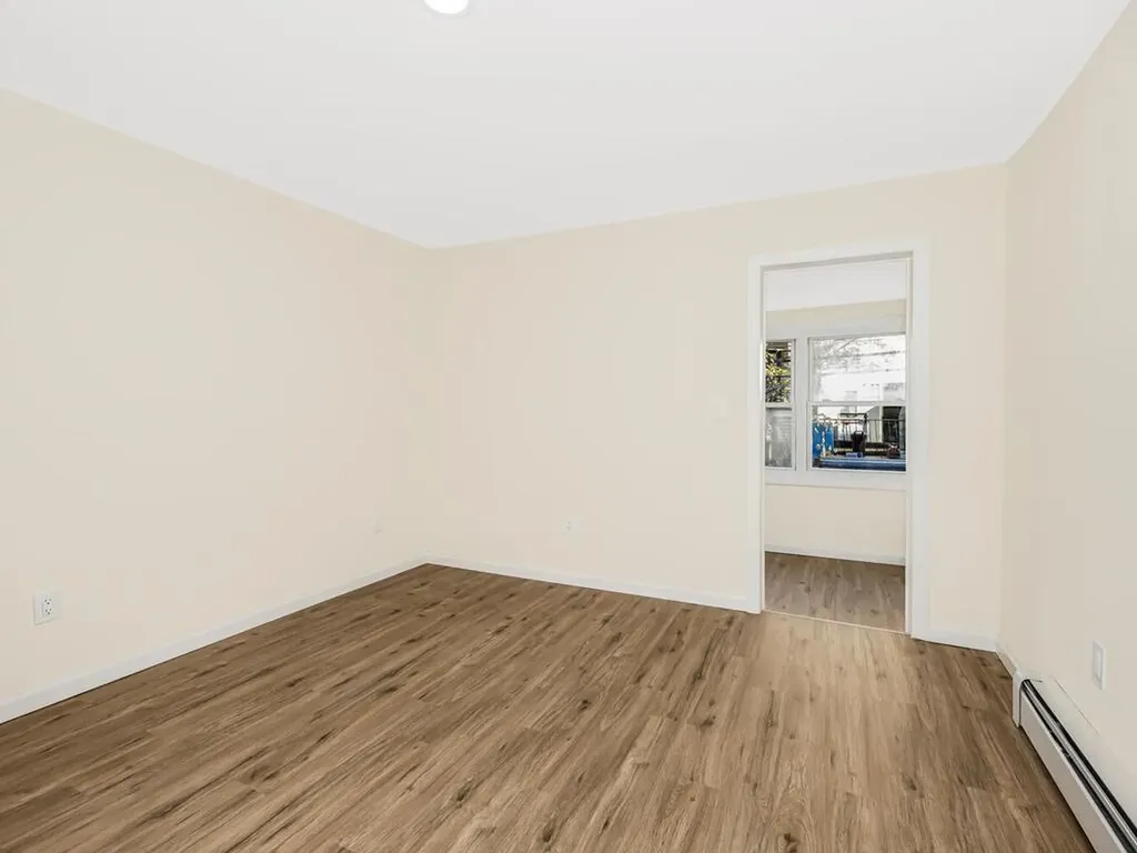 154 Summit Place Bronx NY 10463