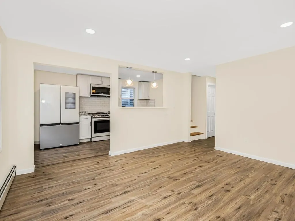 154 Summit Place Bronx NY 10463