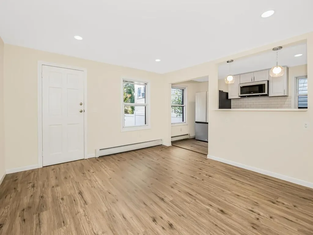 154 Summit Place Bronx NY 10463