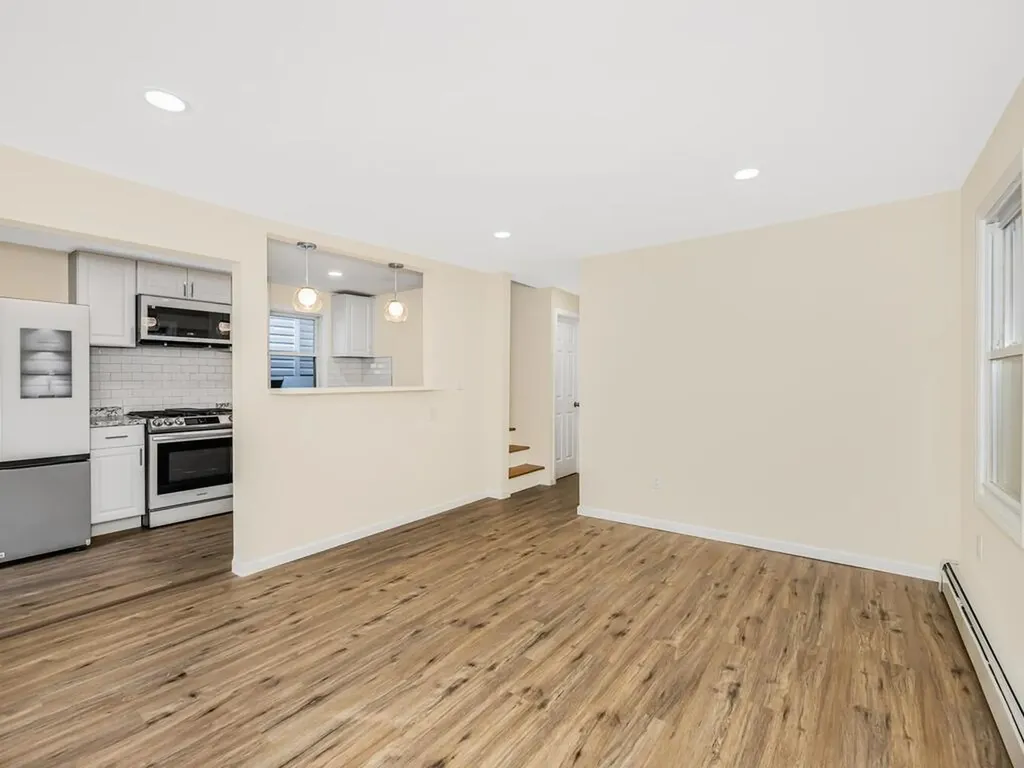 154 Summit Place Bronx NY 10463