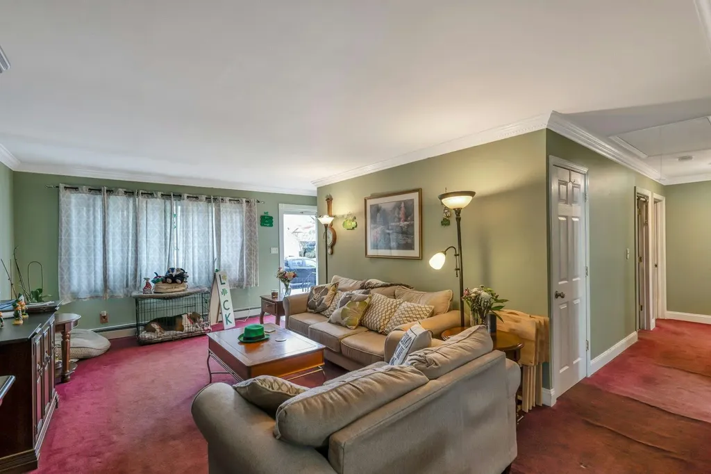 92 S Evergreen Drive Selden NY 11784