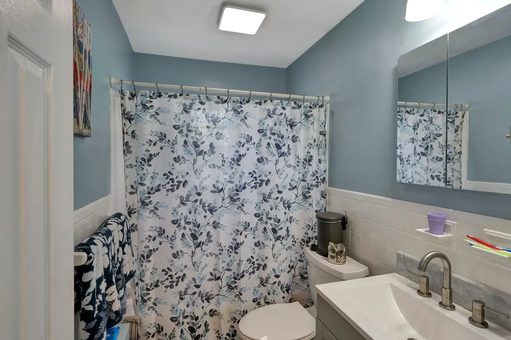 92 S Evergreen Drive Selden NY 11784