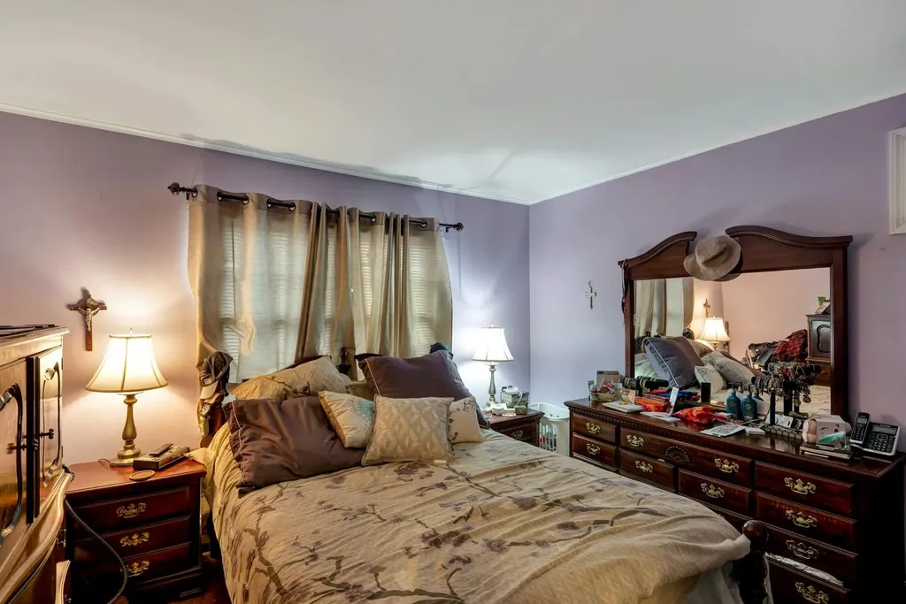 92 S Evergreen Drive Selden NY 11784