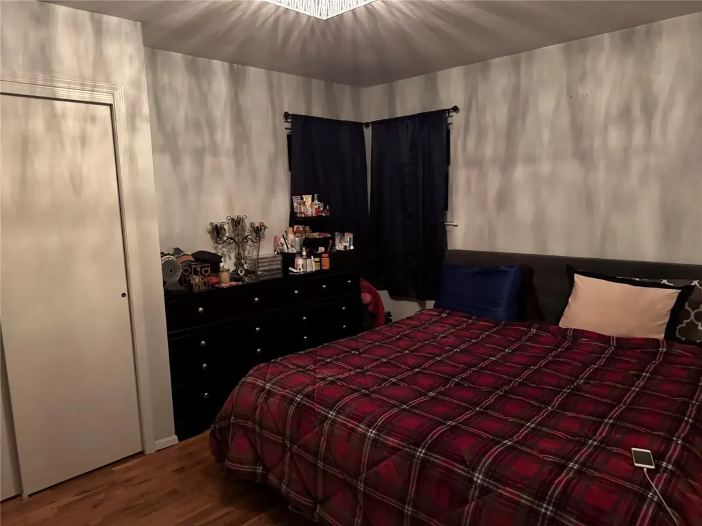 92 S Evergreen Drive Selden NY 11784