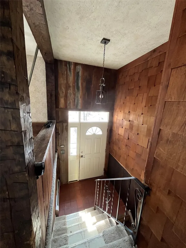 19 Organ Hill Road Poughkeepsie NY 12603