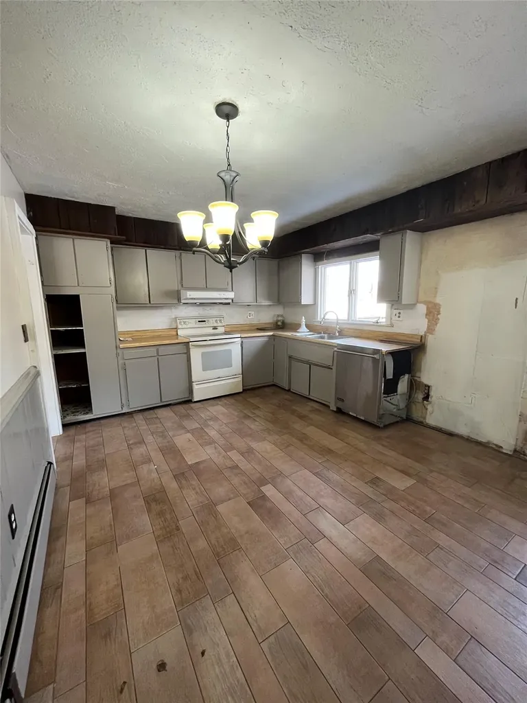 19 Organ Hill Road Poughkeepsie NY 12603