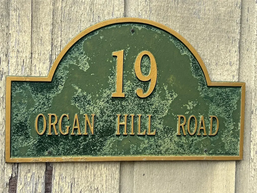 19 Organ Hill Road Poughkeepsie NY 12603