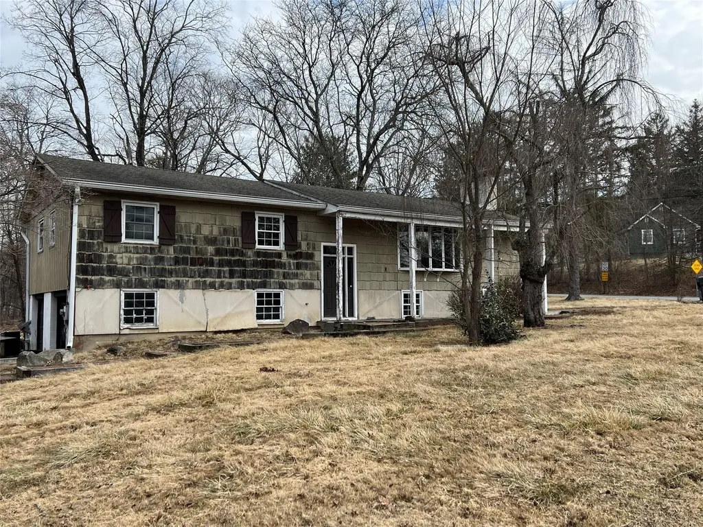 19 Organ Hill Road Poughkeepsie NY 12603