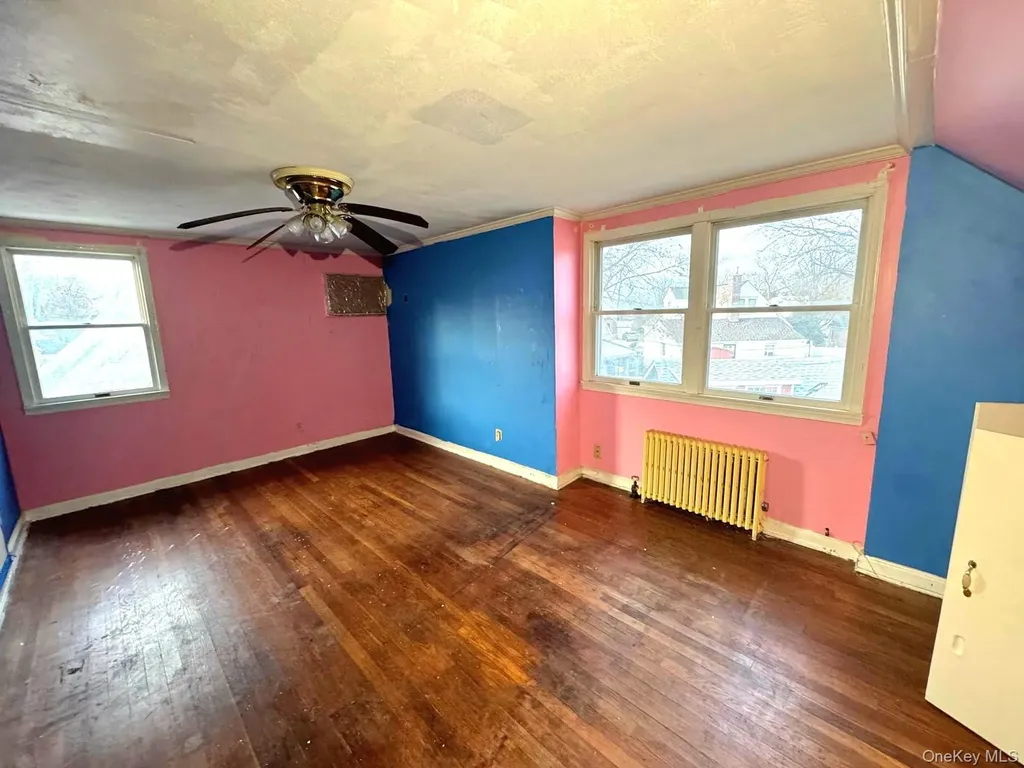 1 Tudor Crescent Elmont NY 11003