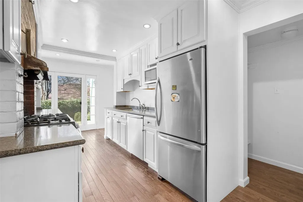 310 Beach Avenue Mamaroneck NY 10543