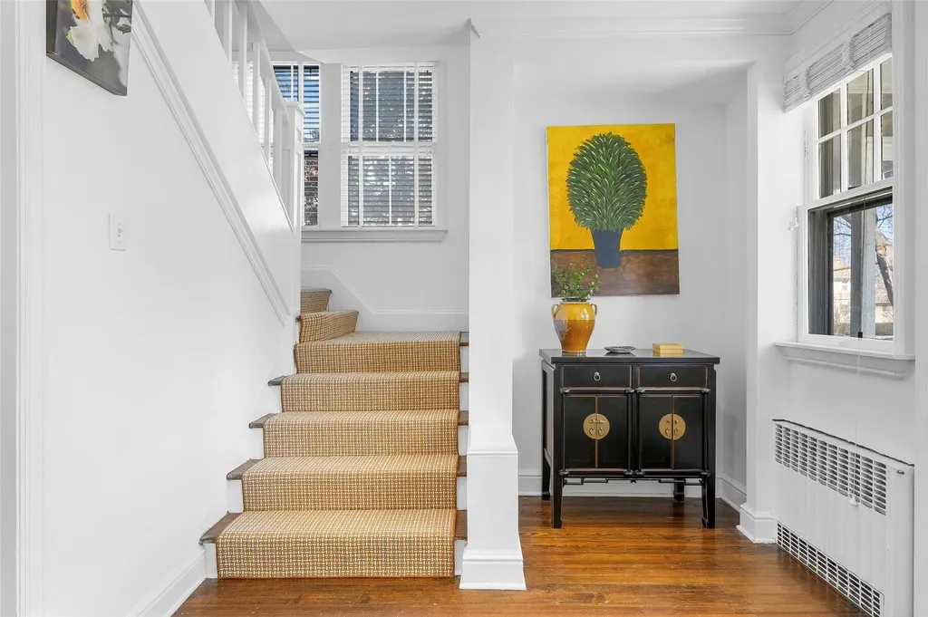 310 Beach Avenue Mamaroneck NY 10543