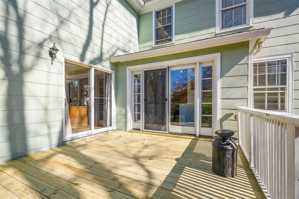 310 Beach Avenue Mamaroneck NY 10543