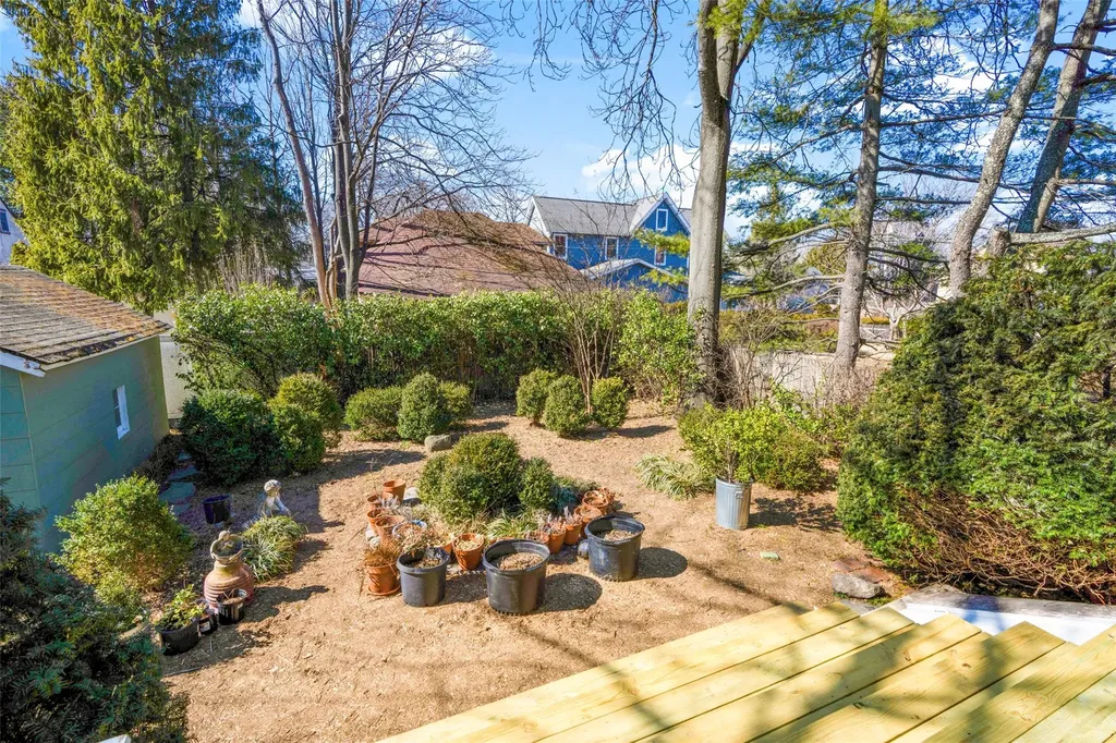 310 Beach Avenue Mamaroneck NY 10543