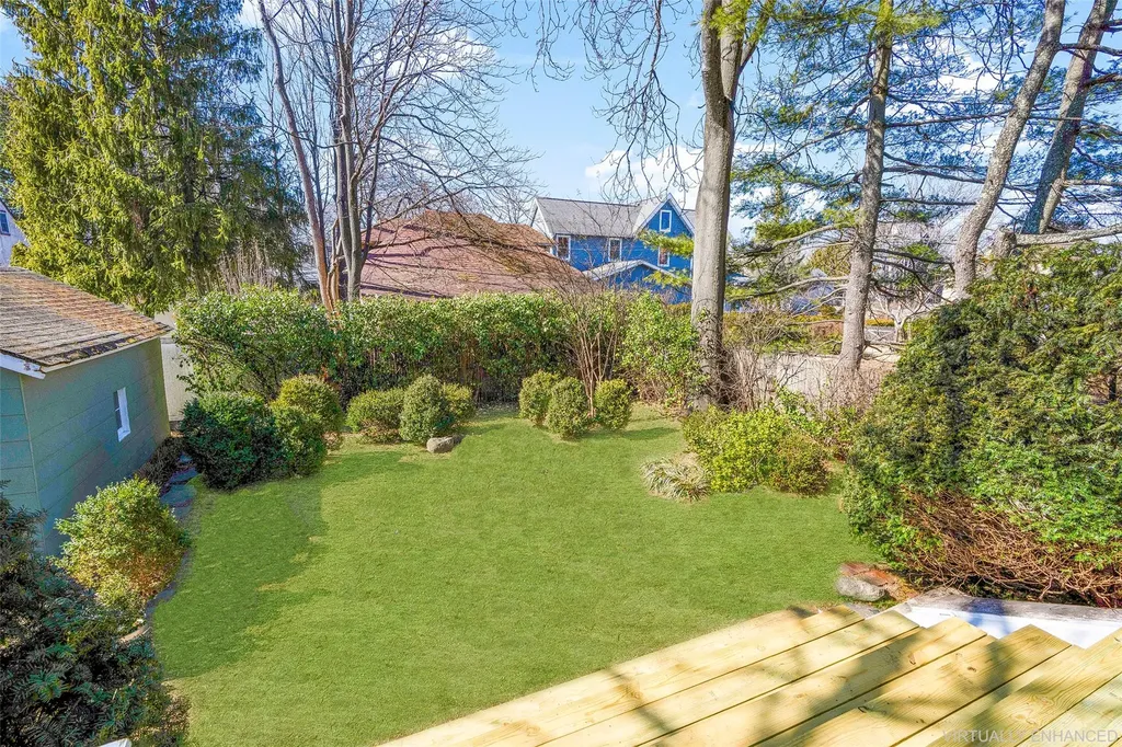 310 Beach Avenue Mamaroneck NY 10543