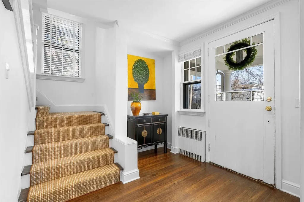 310 Beach Avenue Mamaroneck NY 10543