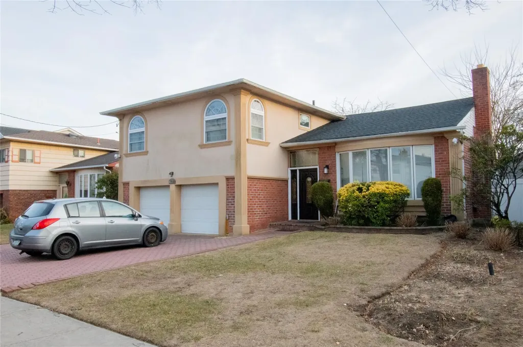 752 Bonnie Drive Baldwin NY 11510